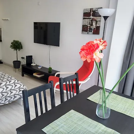 Apartment Amplio Estudio,vista Mar Y Montana, A Pasos Del Centro Torremolinos
