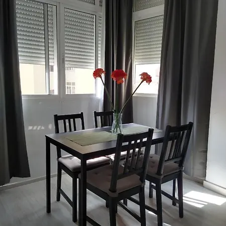 شقة Amplio Estudio,vista Mar Y Montana, A Pasos Del Centro توريمولينوس