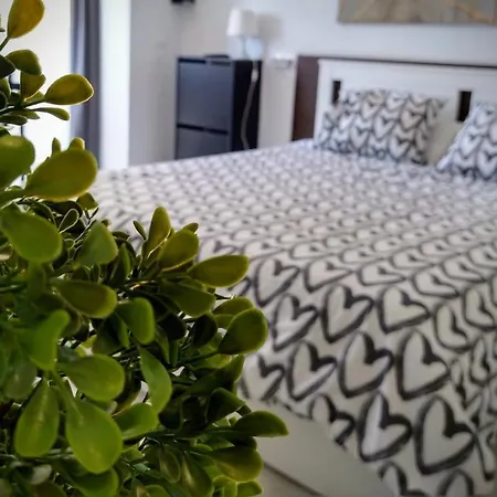 Apartamento Amplio Estudio,vista Mar Y Montaña, A Pasos Del Centro Torremolinos